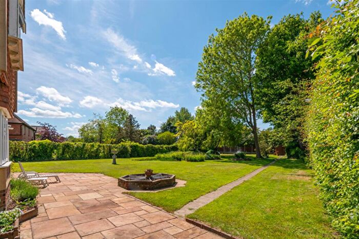 4 Bedroom Detached House For Sale In Horley, RH6