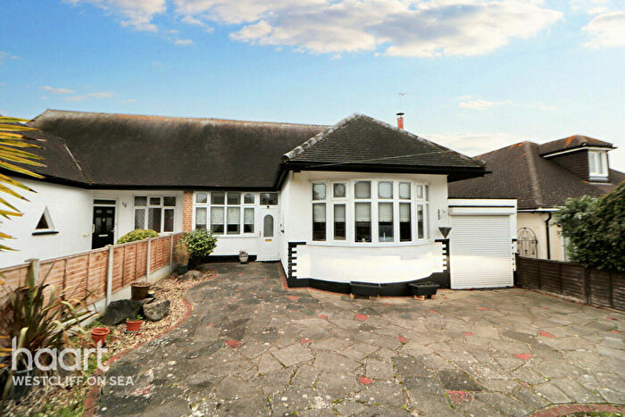 3 Bedroom Bungalow For Sale In Dulverton Avenue, Westcliff-On-Sea, SS0