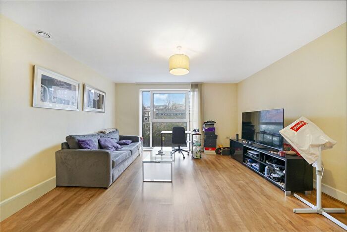 1 Bedroom Flat For Sale In Gooch House, London, W6