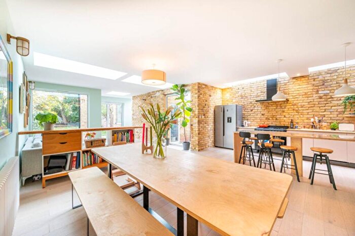 3 Bedroom House To Rent In Gladding Road, , Manor Park, London, E12