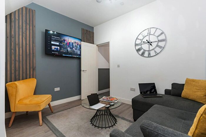 1 Bedroom Flat To Rent In Adamsdown, CF24