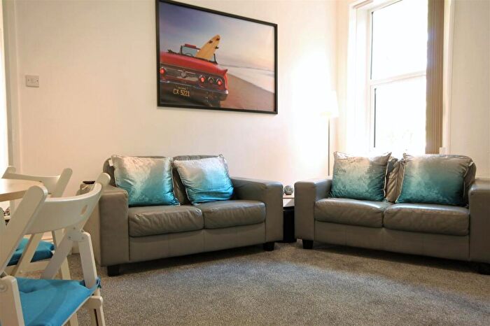 3 Bedroom Maisonette To Rent In Greystoke Avenue, Sandyford, NE2