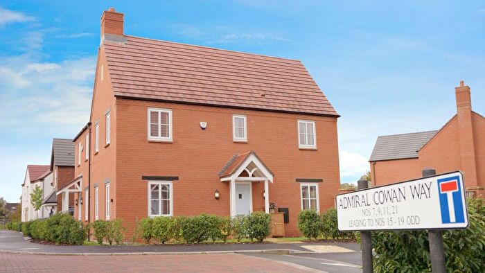 3 Bedroom Semi-Detached House For Sale In Admiral Cowan Way, Kineton, CV35