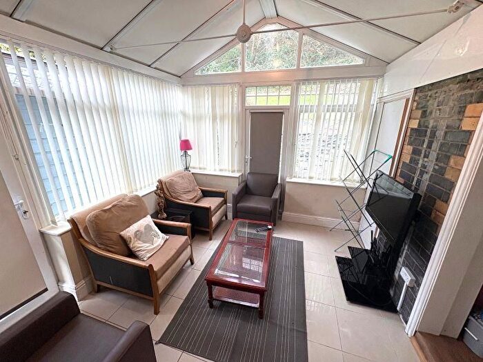 2 Bedroom Flat To Rent In North Road, Aberystwyth, SY23