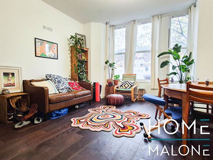 1 Bedroom Flat To Rent In Queens Drive, London, N4