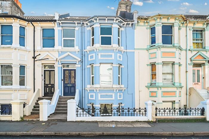 5 Bedroom Terraced House For Sale In Queens Park Road, Brighton, BN2