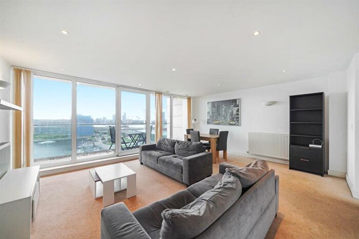 2 Bedroom Apartment To Rent In Alaska Apartments, Royal Victoria Dock, E16