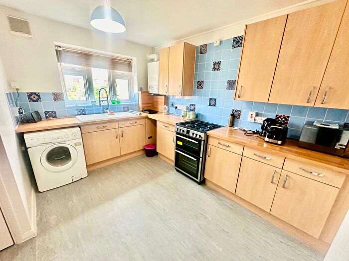 3 Bedroom Flat To Rent In Fullwell Court, Ilford, IG5