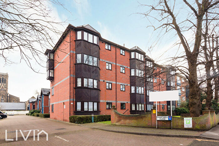 1 Bedroom Flat For Sale In Chartwell Close, Croydon, CR0