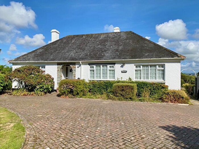 2 Bedroom Detached Bungalow For Sale In Treraven Lane, Wadebridge, PL27