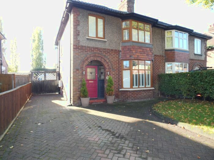 3 Bedroom Semi-Detached House To Rent In Manor Way, Crewe, CW2