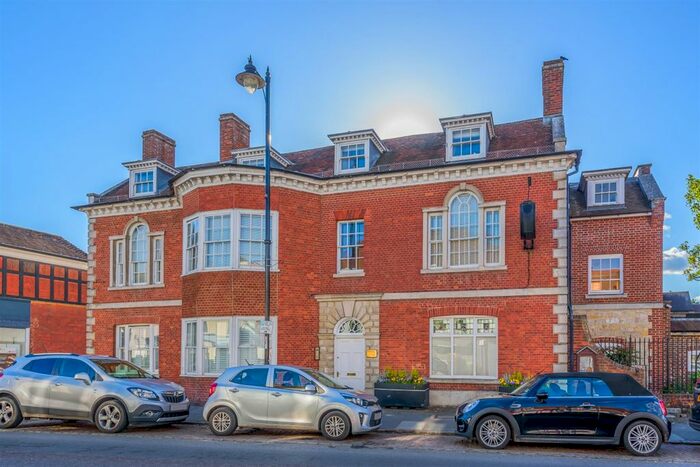 2 Bedroom Flat To Rent In The Clock House, North Street, Midhurst, West Sussex, GU29