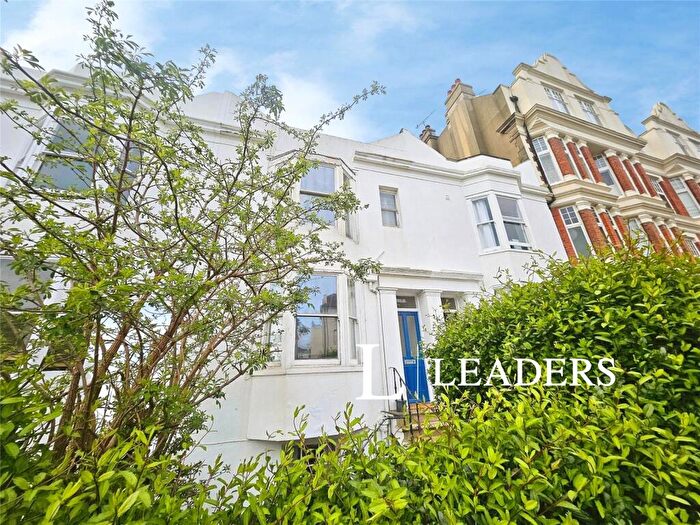 3 Bedroom Flat To Rent In Osborne Villas, Hove, East Sussex, BN3