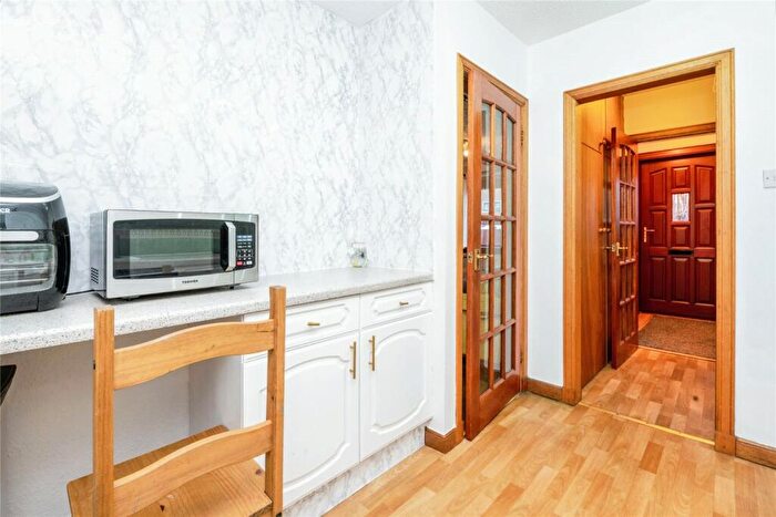 2 Bedroom Terraced House For Sale In Chapelfauld Green, Dunfermline, KY11