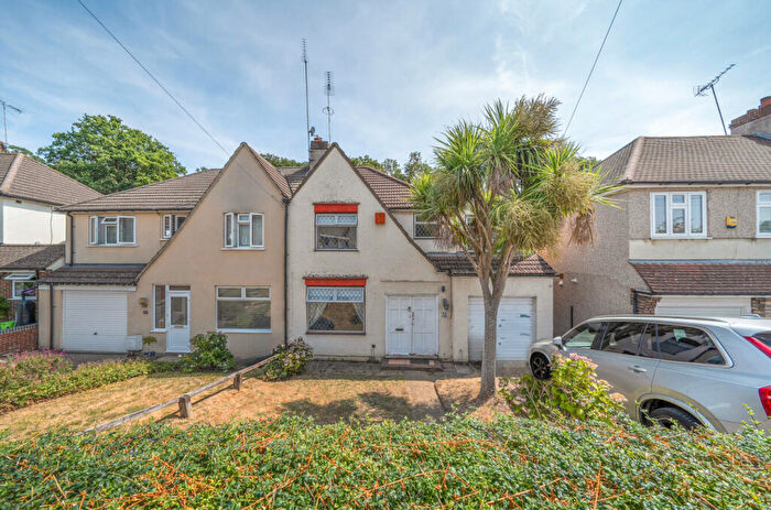 4 Bedroom Semi Detached House For Sale In Martens Avenue, Bexleyheath, Kent, DA7