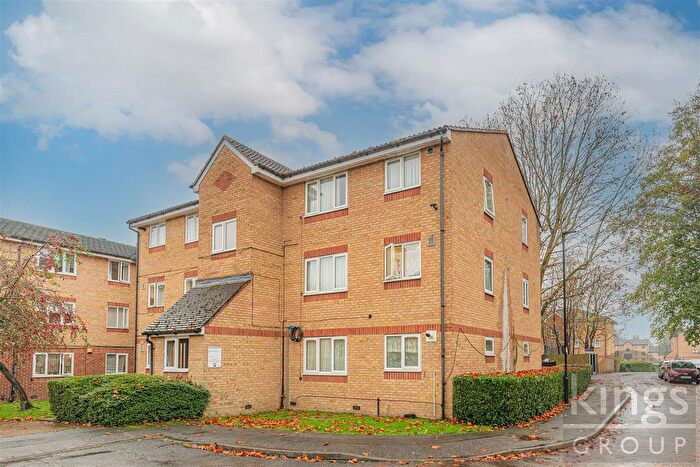 Studio For Sale In Barbot Close, Edmonton, N9