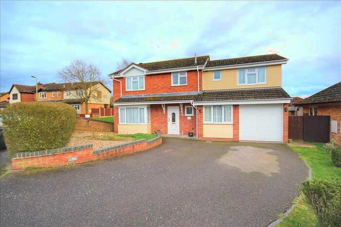 4 Bedroom Detached House For Sale In Chaplin Walk, Great Cornard, CO10