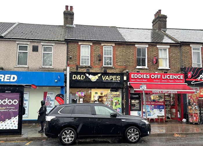 3 Bedroom Flat To Rent In Bexley Road, Erith, DA8