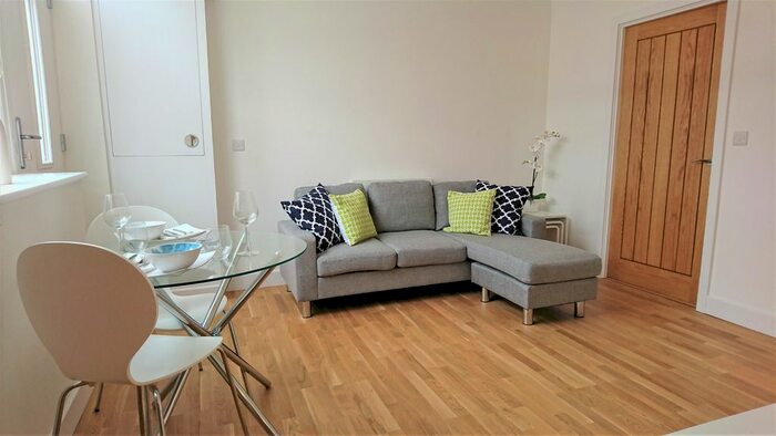 1 Bedroom Flat To Rent In High Street, West End, Southampton, SO30