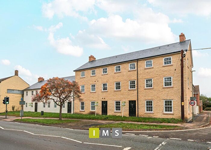 1 Bedroom Flat To Rent In Kingsclere Road, Bicester, OX26