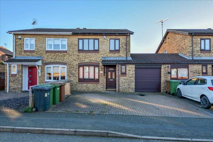 3 Bedroom Semi-Detached House To Rent In Brampton Close, Gleneagles, Wellingborough, NN8