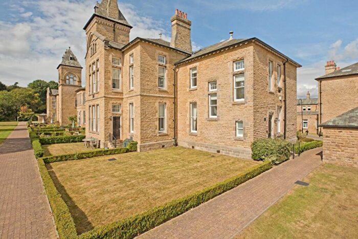 3 Bedroom End Of Terrace House For Sale In Butterwick, Norwood Drive, Menston, LS29