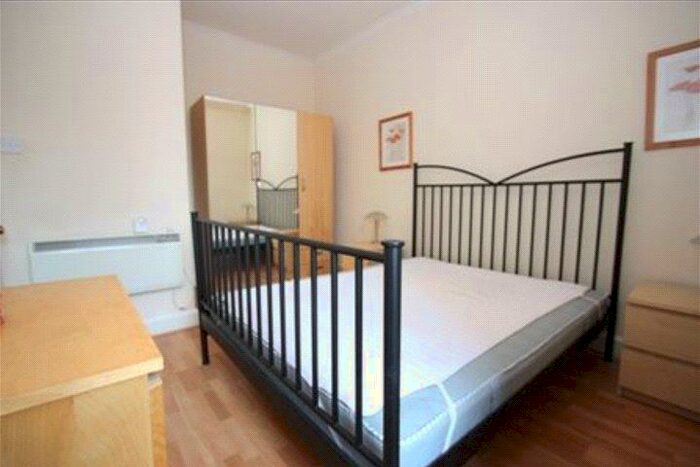 1 Bedroom Flat To Rent In Springvalley Terrace, Morningside, Edinburgh, EH10