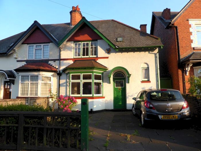 3 Bedroom Semi-Detached House To Rent In Bordesley Green, Birmingham, B9