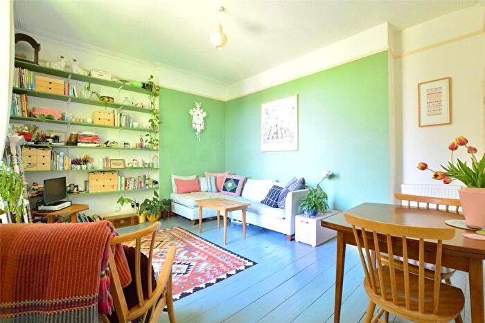 1 Bedroom Apartment To Rent In St Johns Park, London, SE3