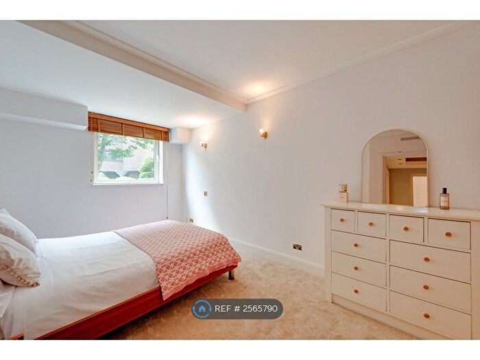 1 Bedroom Flat To Rent In Queens Terrace, London, NW8