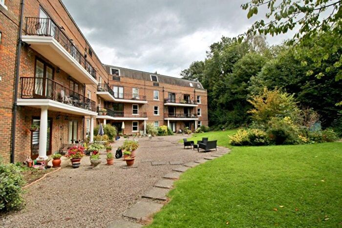 2 Bedroom Flat To Rent In Clarendon Place, Clarendon Road, Sevenoaks, TN13
