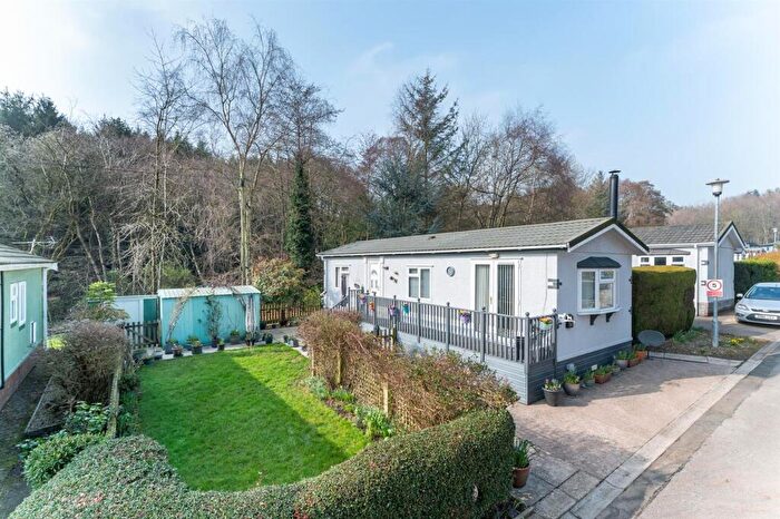 2 Bedroom Park Home For Sale In Otley Old Road, Horsforth, Leeds, LS18