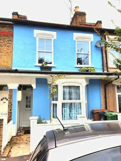 2 Bedroom Flat To Rent In Ashville Road, London, E11