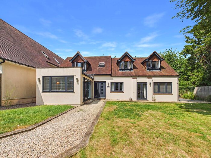 4 Bedroom Detached House To Rent In Chinnor Road, Bledlow Ridge, Buckinghamshire, HP14