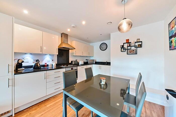 2 Bedroom Apartment To Rent In Cheam Road, Epsom, KT17