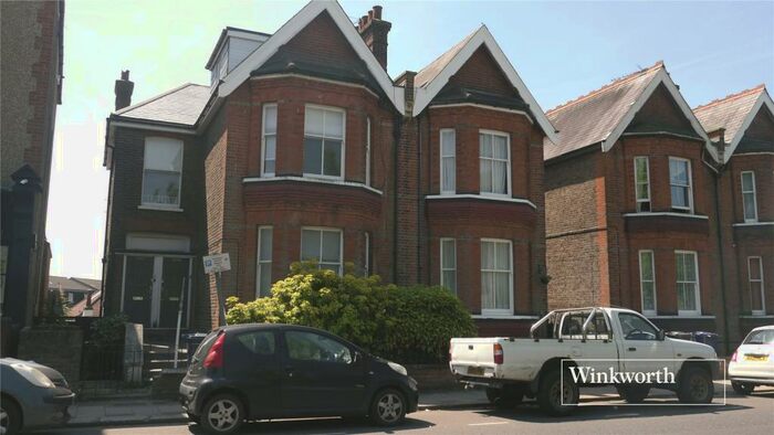 3 Bedroom Maisonette To Rent In Wood Street, High Barnet, EN5