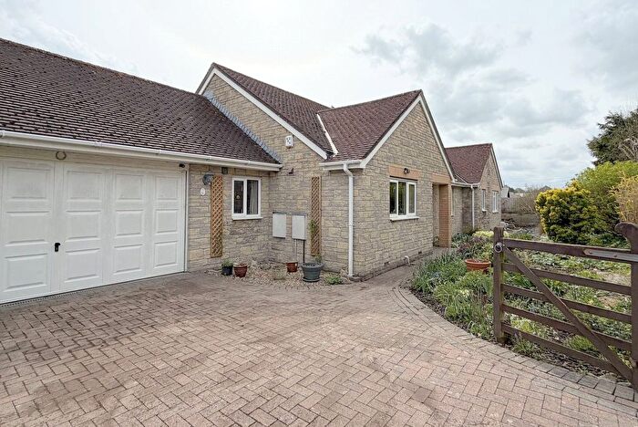 3 Bedroom Detached Bungalow For Sale In Townsend Close, Mere, Warminster, BA12