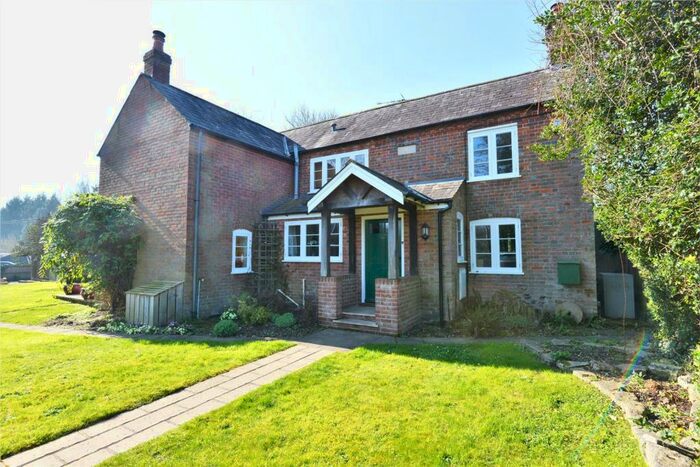 3 Bedroom Detached House For Sale In Mill End, Damerham, Fordingbridge, Hampshire, SP6