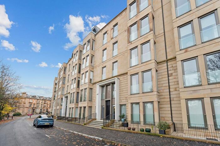 3 Bedroom Apartment To Rent In Park Quadrant, Flat -, Park District, Glasgow, G3