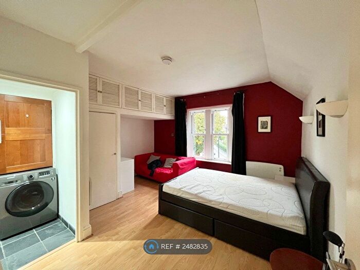 Studio To Rent In Queens Ave, Bristol, BS8