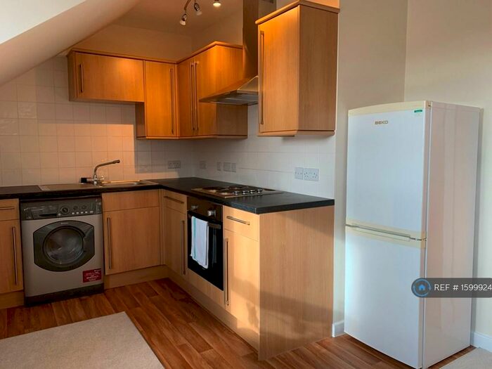 1 Bedroom Flat To Rent In Westbourne, Bournemouth, BH4