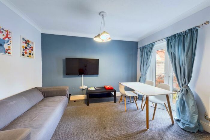 4 Bedroom House To Rent In Euston Road, Far Cotton, Northampton, NN4