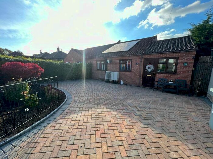 2 Bedroom Bungalow To Rent In Stamford Road, Colsterworth, Grantham, NG33