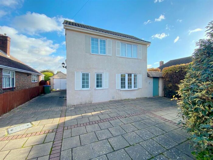 4 Bedroom House To Rent In Sea Lane Gardens, Ferring, Worthing, BN12