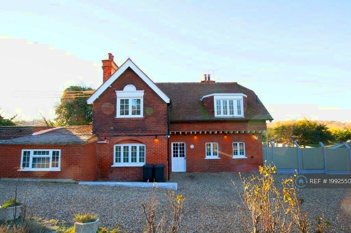 5 Bedroom Detached House To Rent In Gorse Hill, Farningham, Dartford, DA4
