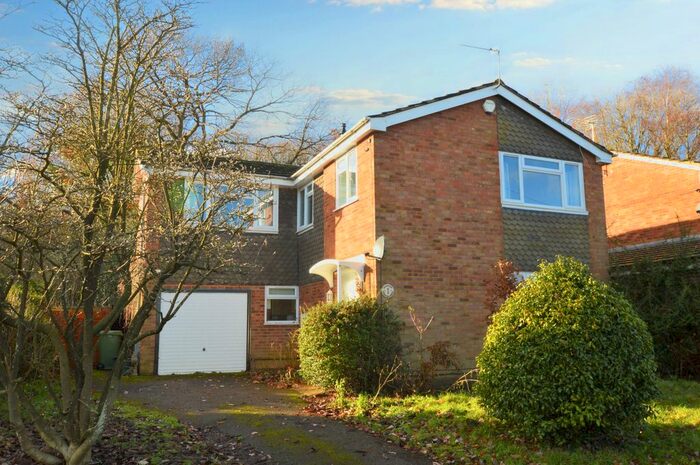 4 Bedroom Detached House To Rent In Grovelands, St Albans, AL2