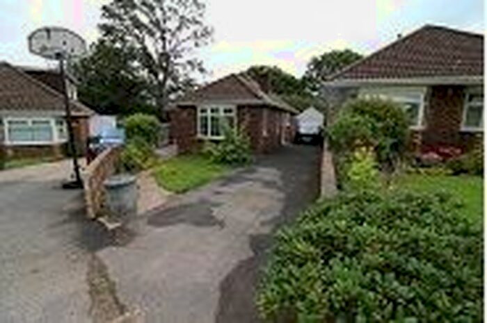 2 Bedroom Bungalow To Rent In Exeter Road, Southampton, SO18
