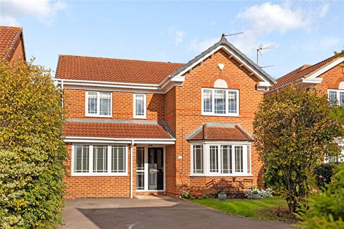 4 Bedroom Detached House For Sale In Thomas Avenue, Emersons Green, Bristol, BS16