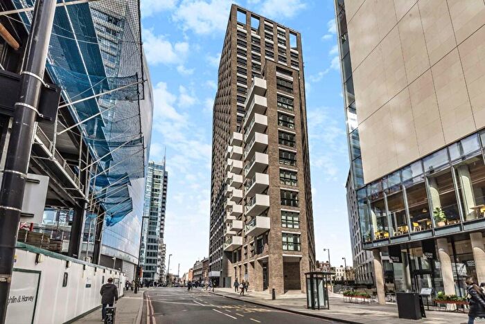 3 Bedroom Flat To Rent In New Drum Street, Aldgate, E1