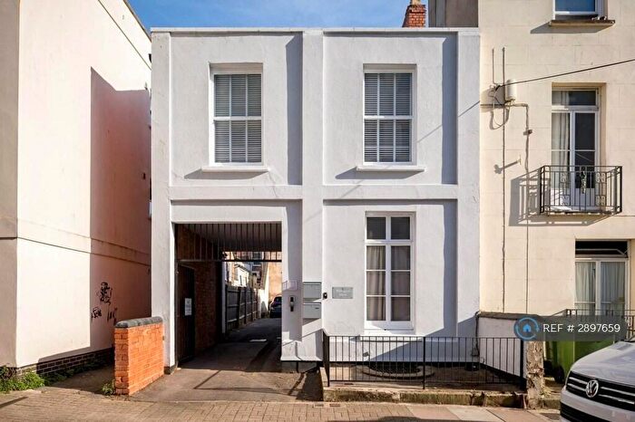 1 Bedroom Flat To Rent In Wellington Street, Cheltenham, GL50
